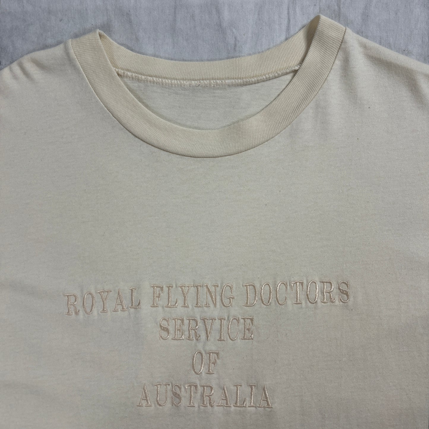 Royal Flying Doctors Service Of Australia 1990s vintage single stitch teeshirt